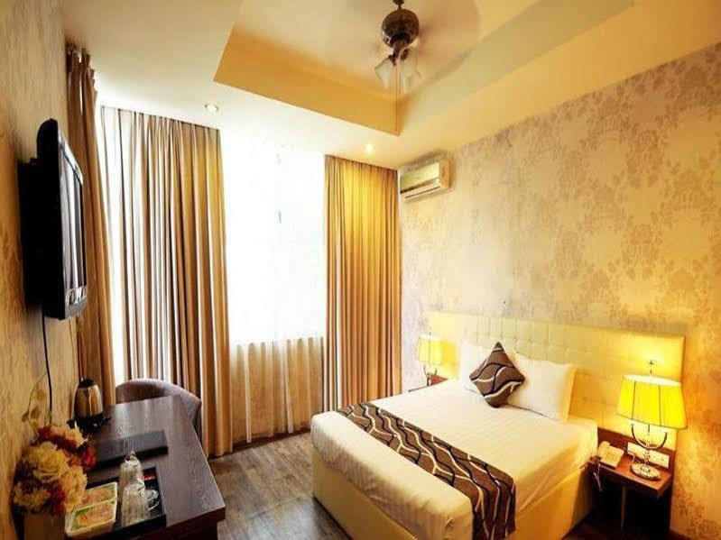 Venus Hotel Hanoi Bagian luar foto